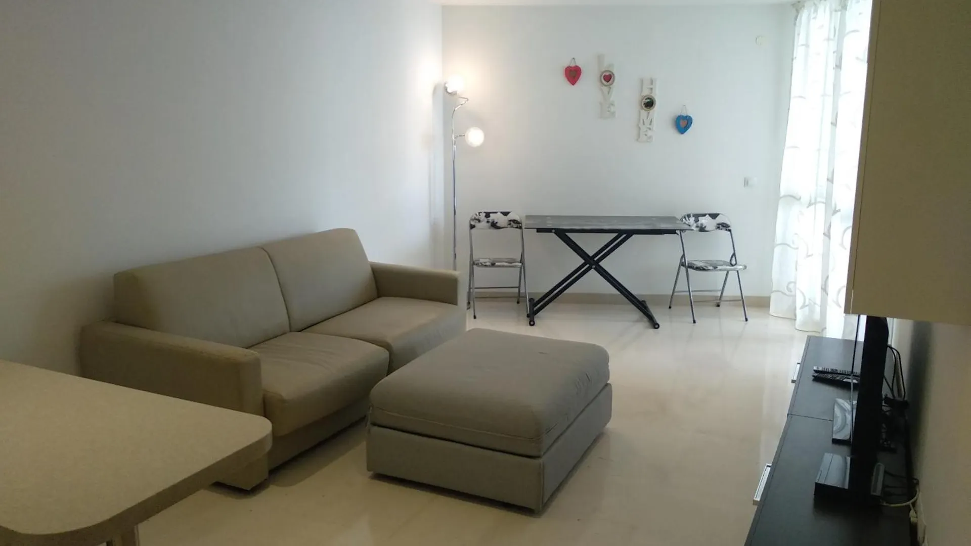 Sea View Apartment In Las Galletas 阿罗纳
